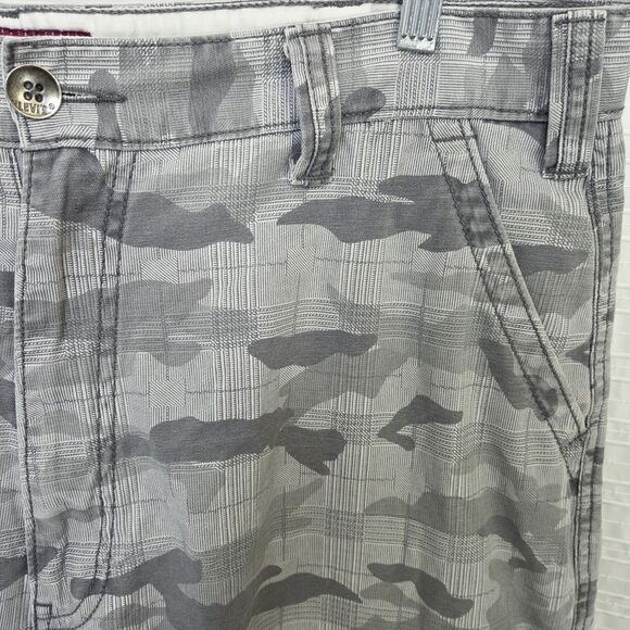 Levi's Squad Cargo Shorts Men’s 49 Gray Camouflage 11" Inseam Classic Style - Picture 7 of 10